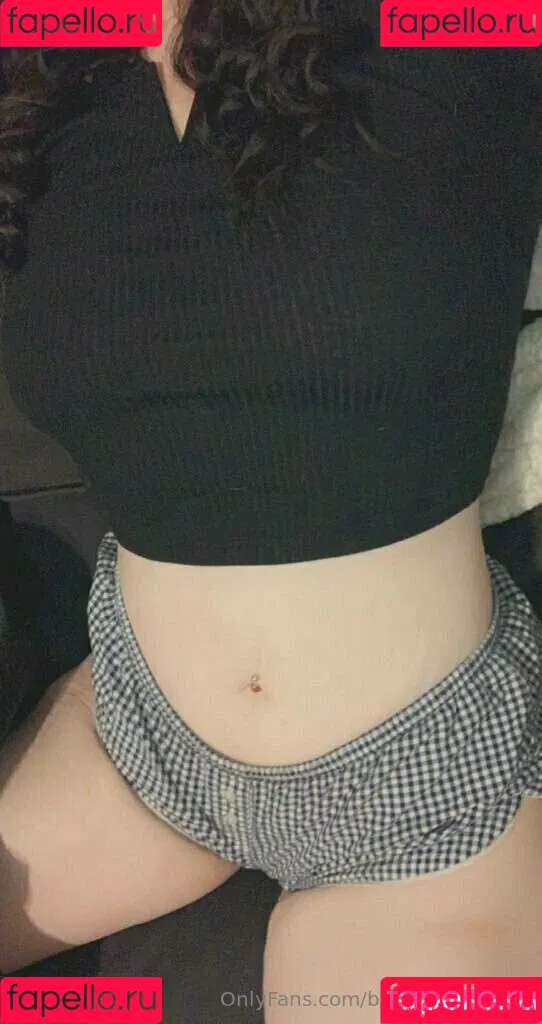 babygirlbrdlfree Onlyfans Photo Gallery 