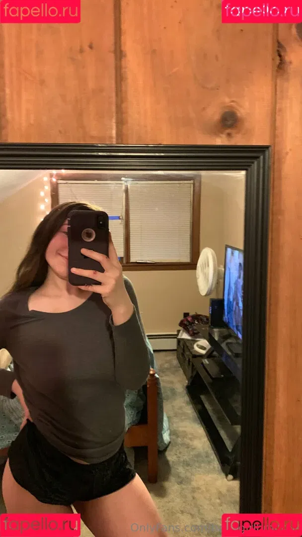 babygirlbrdlfree Onlyfans Photo Gallery 