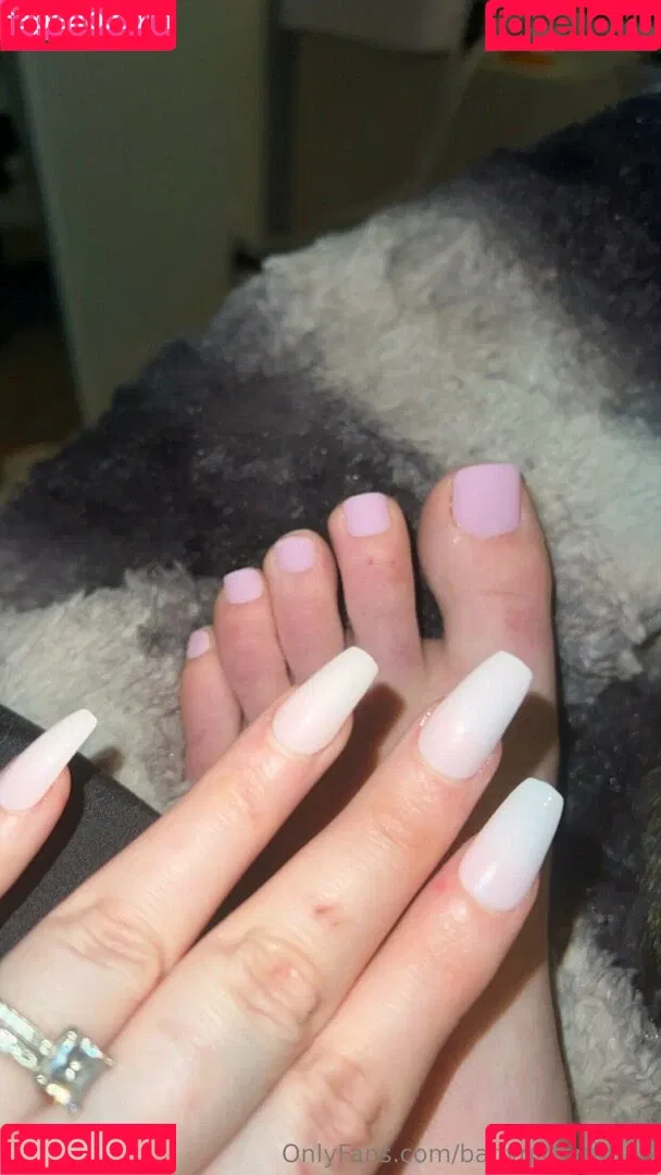 babygirlbrdlfree Onlyfans Photo Gallery 