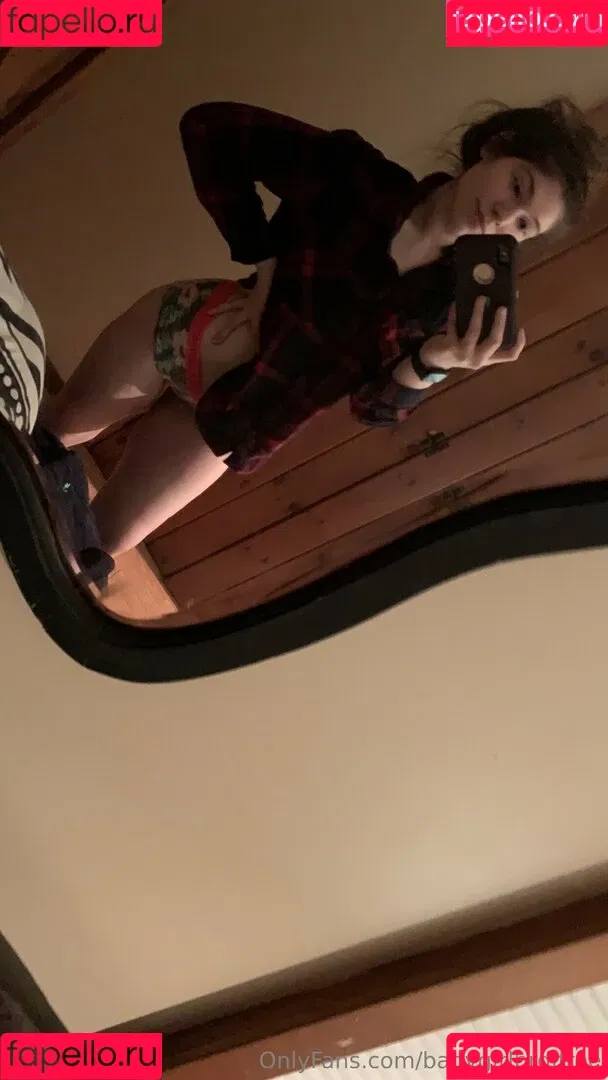 babygirlbrdlfree Onlyfans Photo Gallery 
