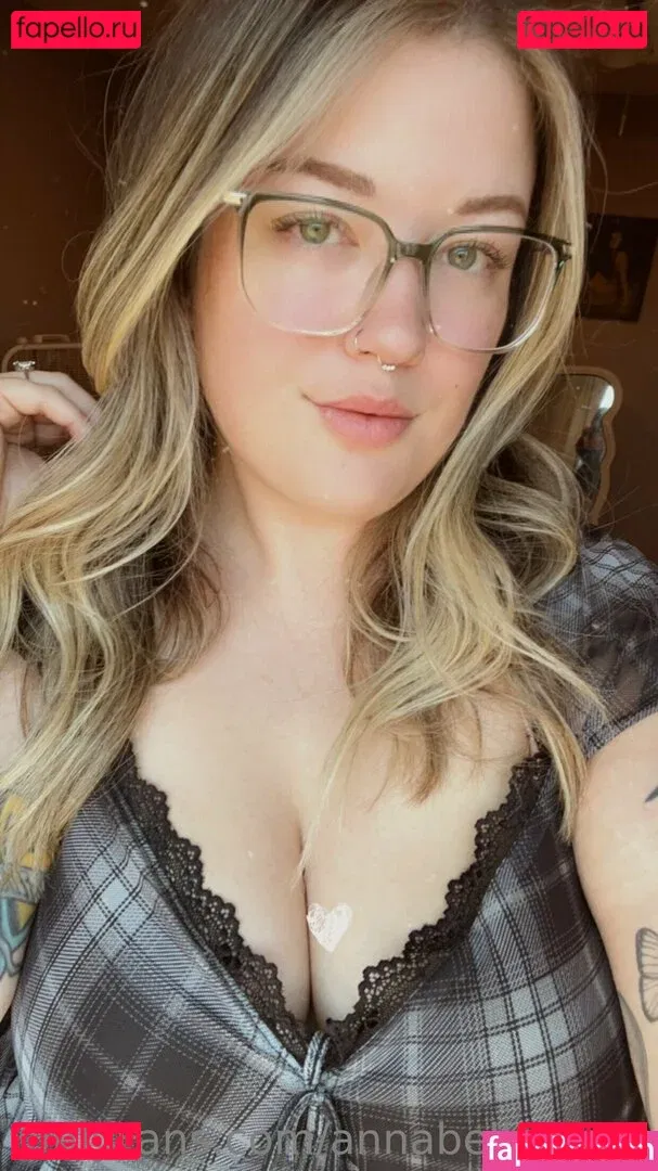 annabellestoes Onlyfans Photo Gallery 