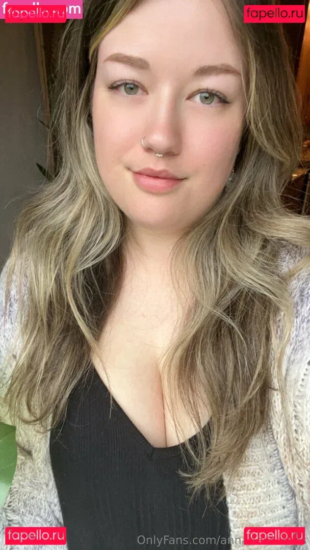 annabellestoes Onlyfans Photo Gallery 