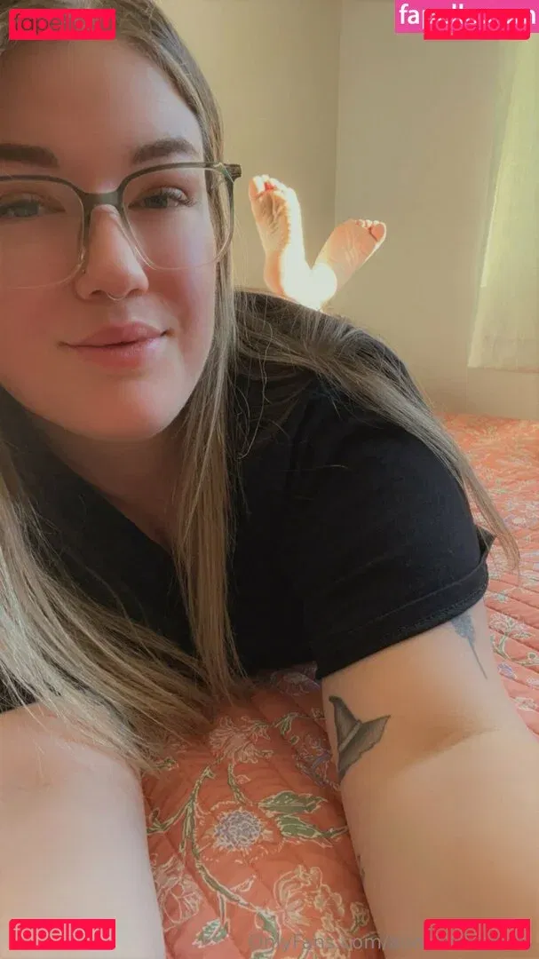 annabellestoes Onlyfans Photo Gallery 