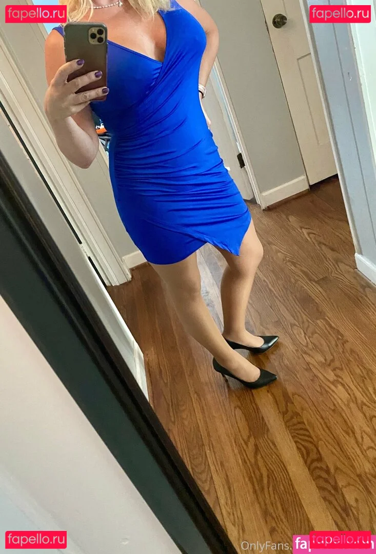 nylonpetal Onlyfans Photo Gallery 