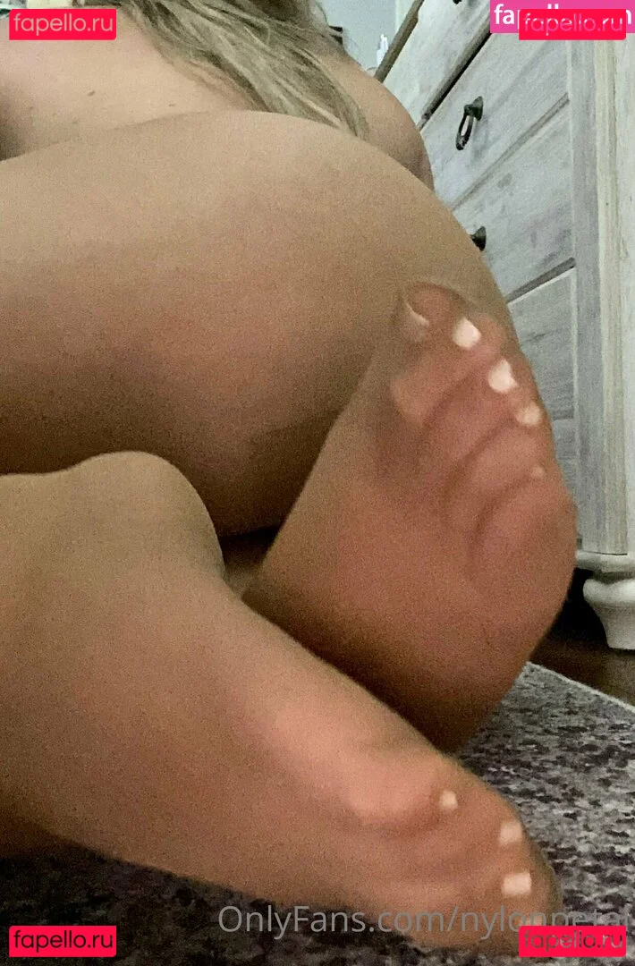 nylonpetal Onlyfans Photo Gallery 