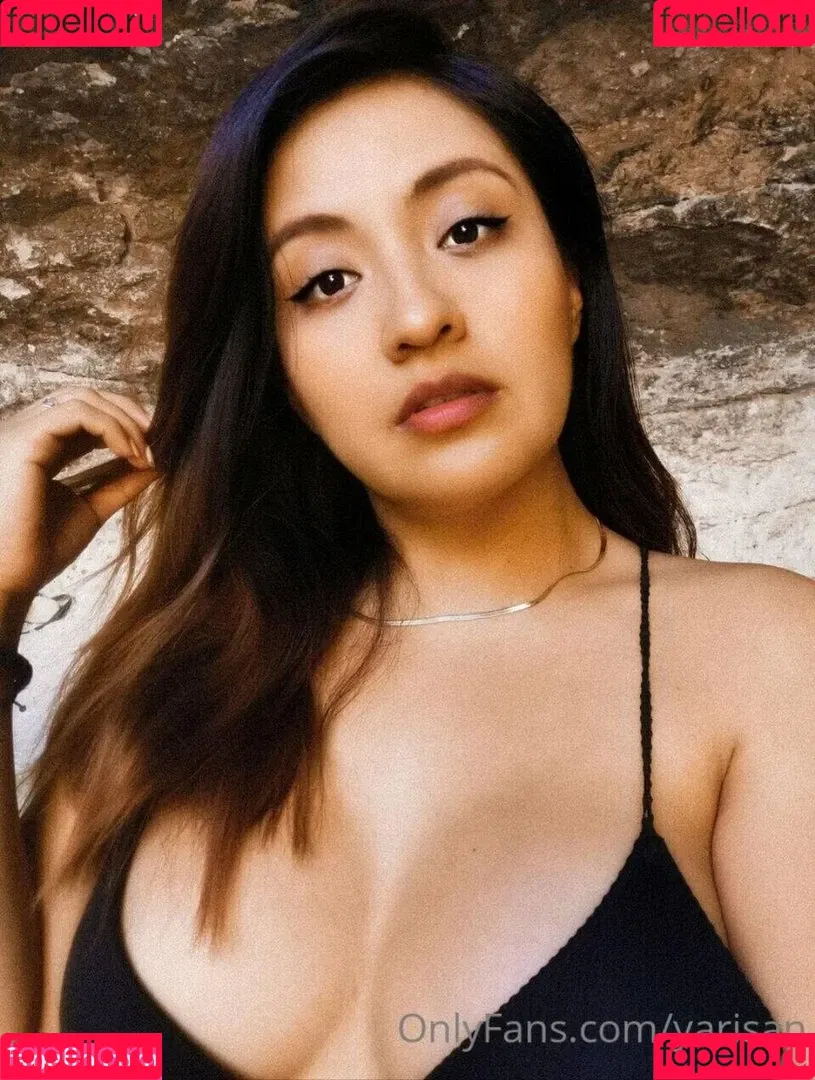 Yari San Onlyfans Photo Gallery 