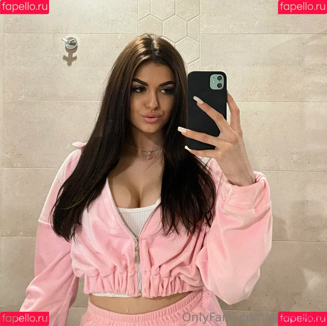 aliia_fairy Onlyfans Photo Gallery 