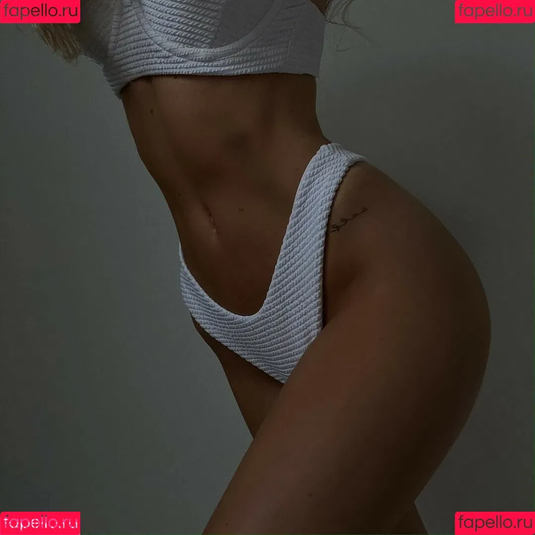 Anneka Madget Onlyfans Photo Gallery 