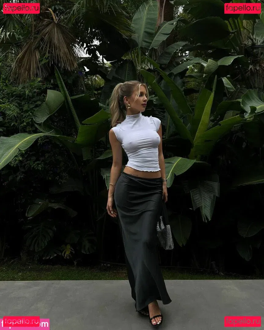 Anneka Madget Onlyfans Photo Gallery 