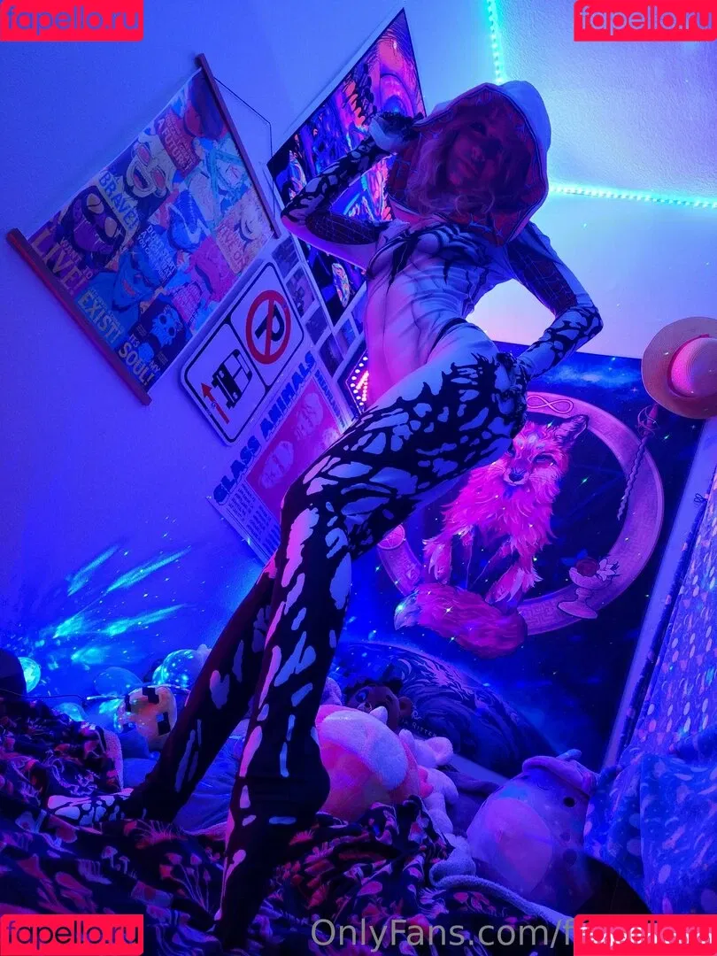 faebearx Onlyfans Photo Gallery 