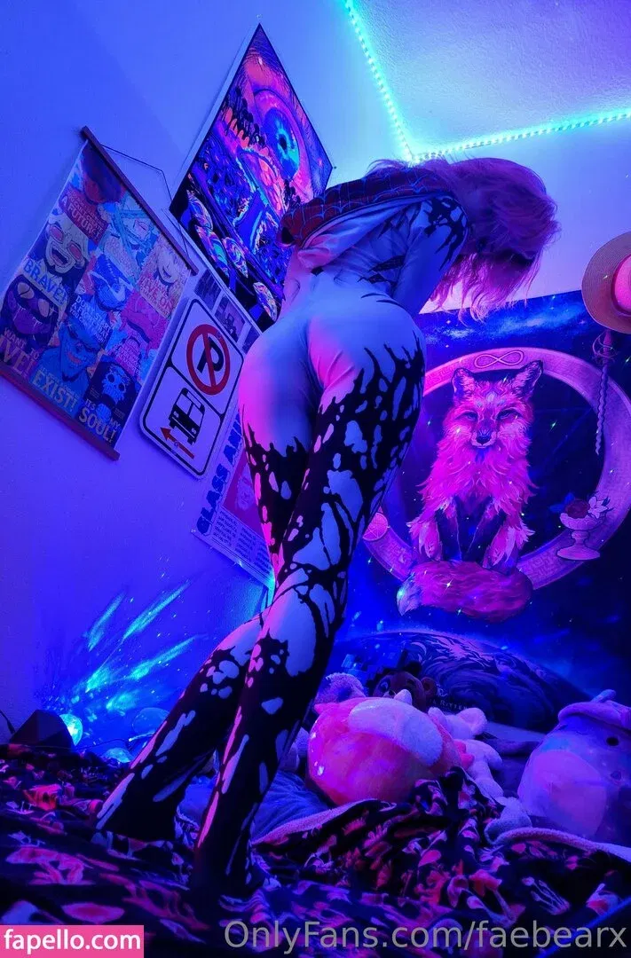 faebearx Onlyfans Photo Gallery 