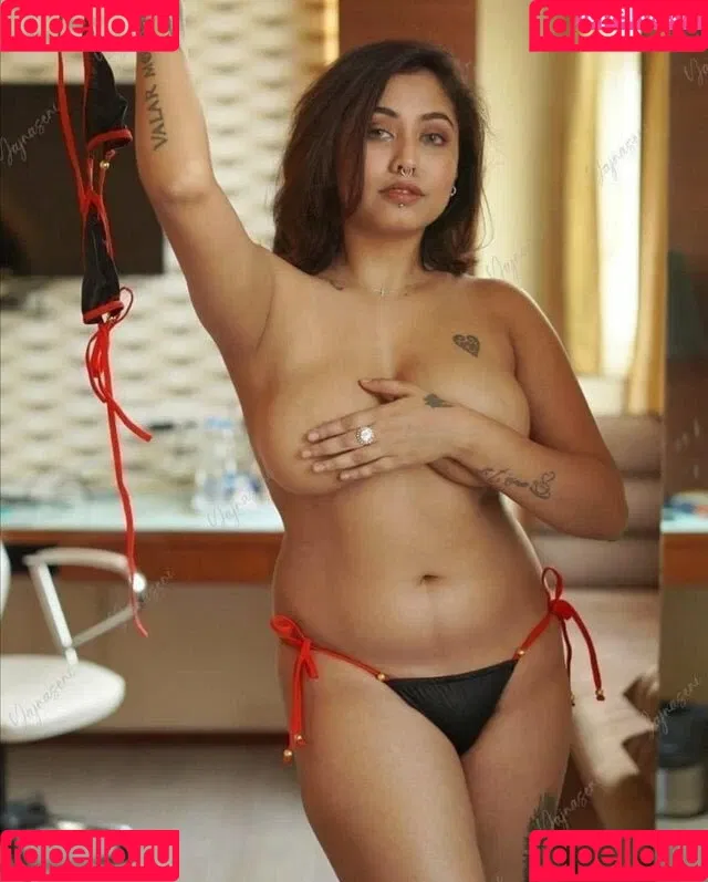 Yajna Seni Onlyfans Photo Gallery 