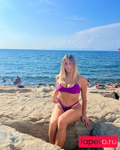 Martina Amoro Nude Onlyfans Photo 11