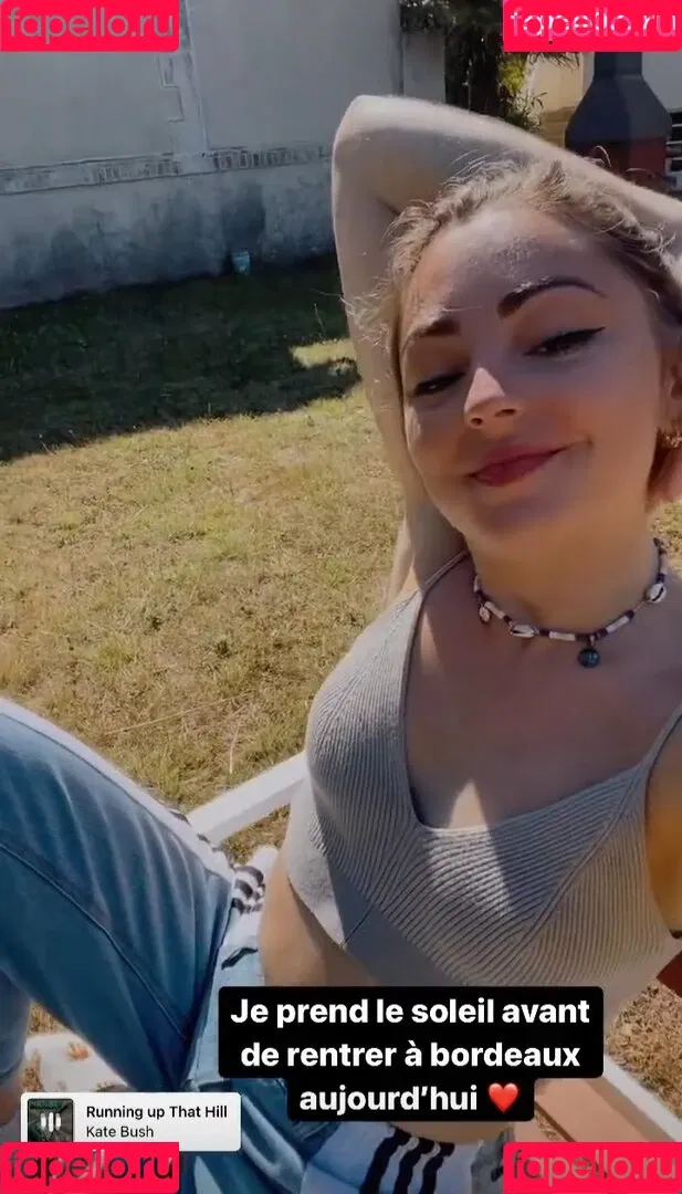Roxane ASMR Onlyfans Photo Gallery 