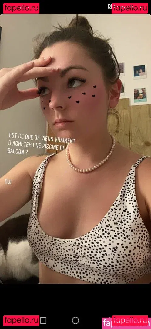 Roxane ASMR Onlyfans Photo Gallery 