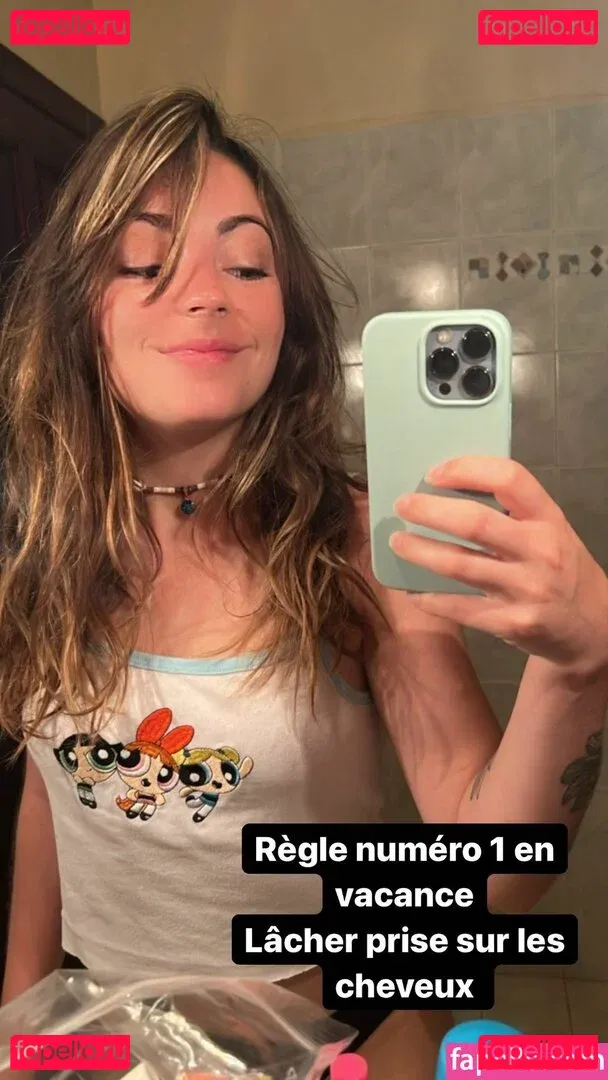 Roxane ASMR Onlyfans Photo Gallery 