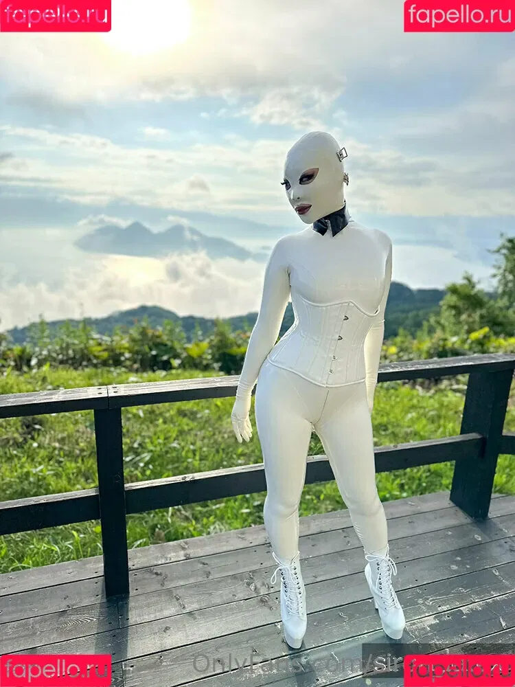 siron_latex Onlyfans Photo Gallery 