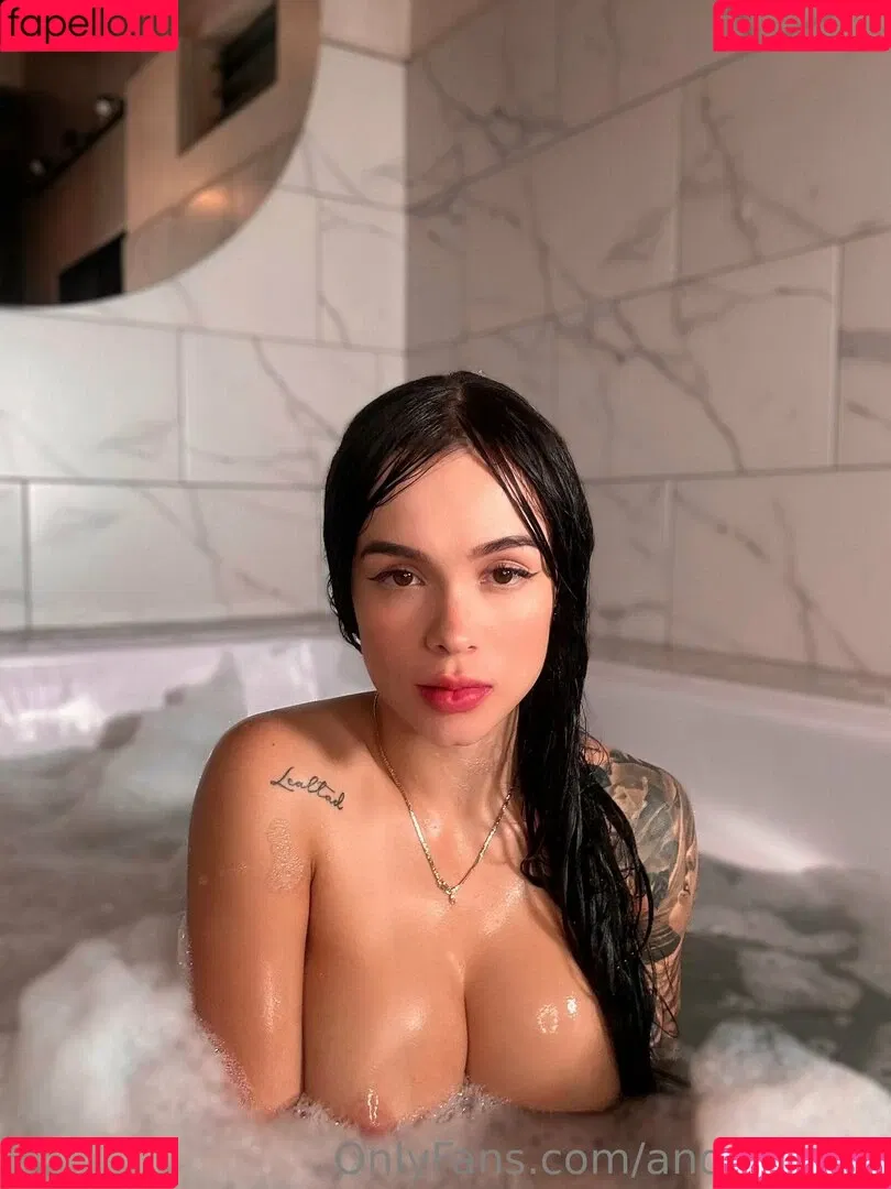 andreaal11 Onlyfans Photo Gallery 