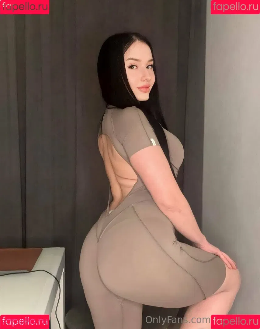baby.kim Onlyfans Photo Gallery 