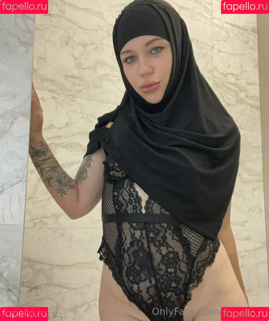 baby.kim Onlyfans Photo Gallery 