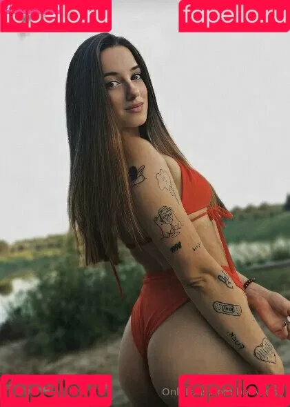 baby.kim Onlyfans Photo Gallery 