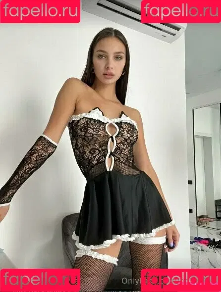 baby.kim Onlyfans Photo Gallery 