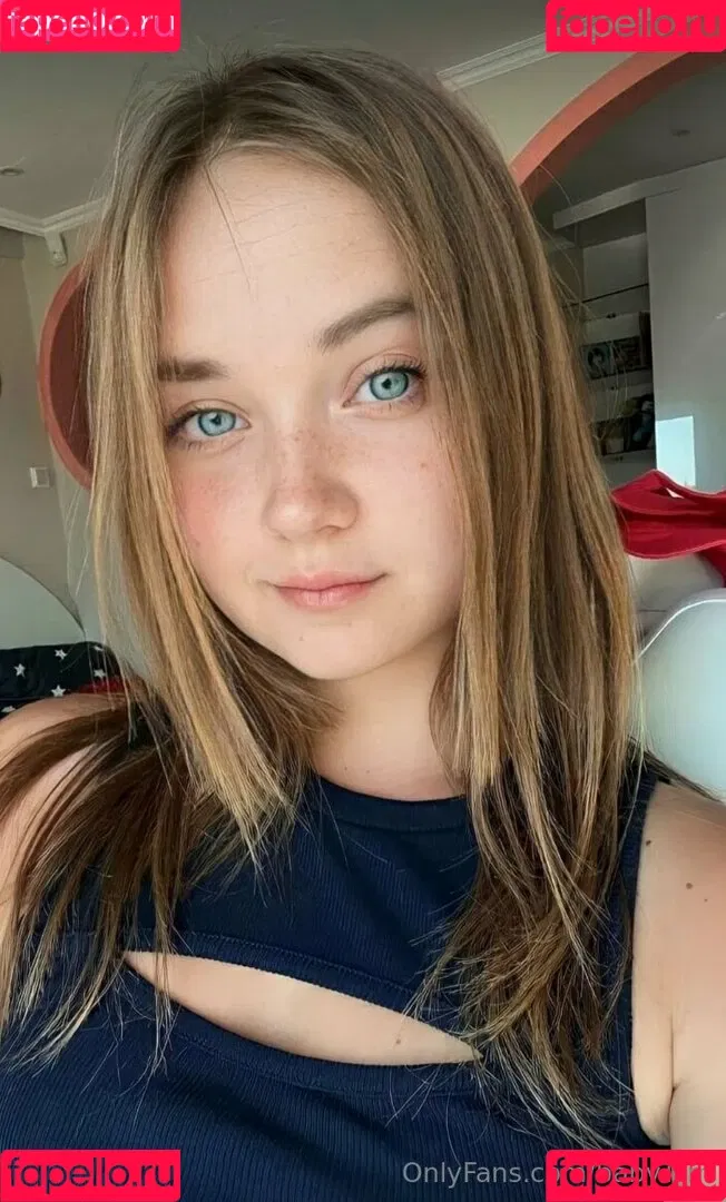 baby.kim Onlyfans Photo Gallery 