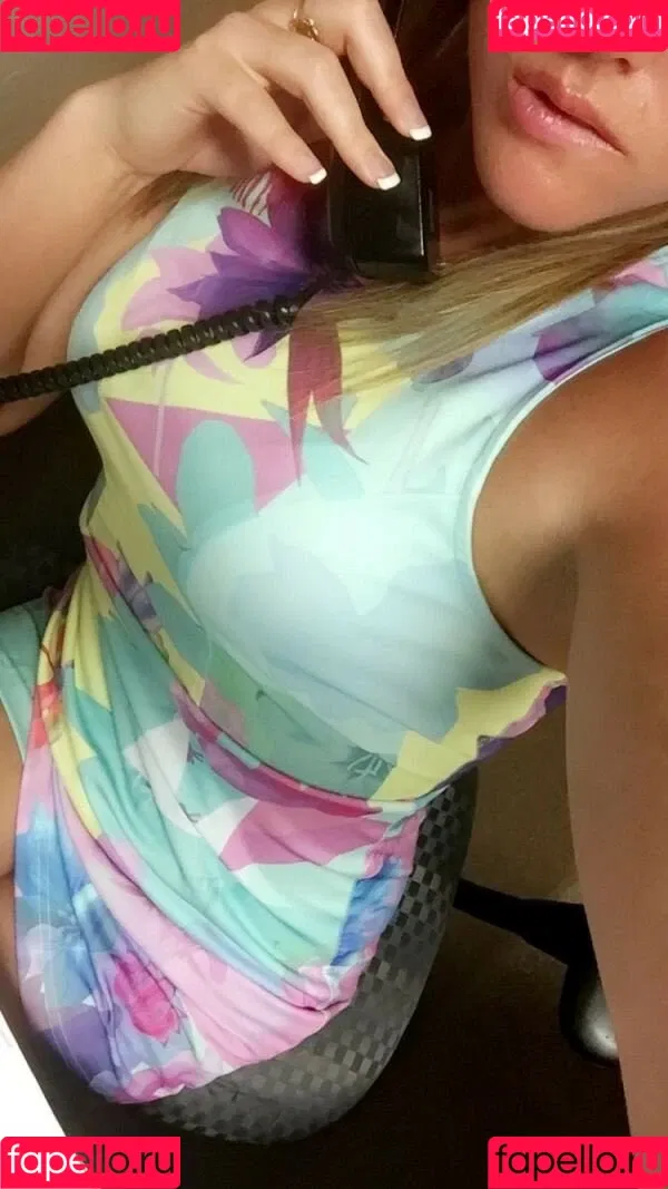 Office Sluts Onlyfans Photo Gallery 