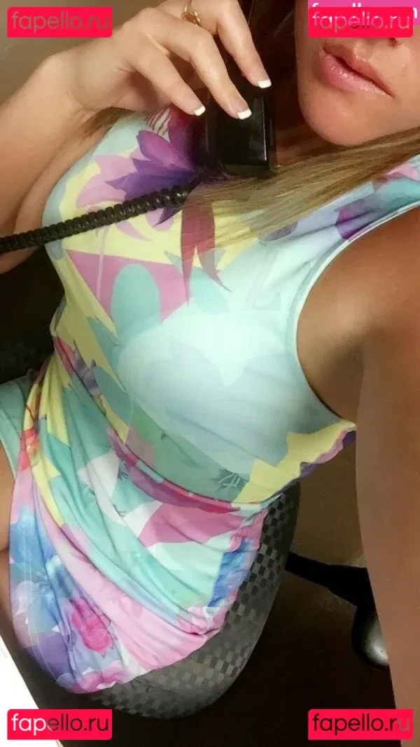 Office Sluts Onlyfans Photo Gallery 