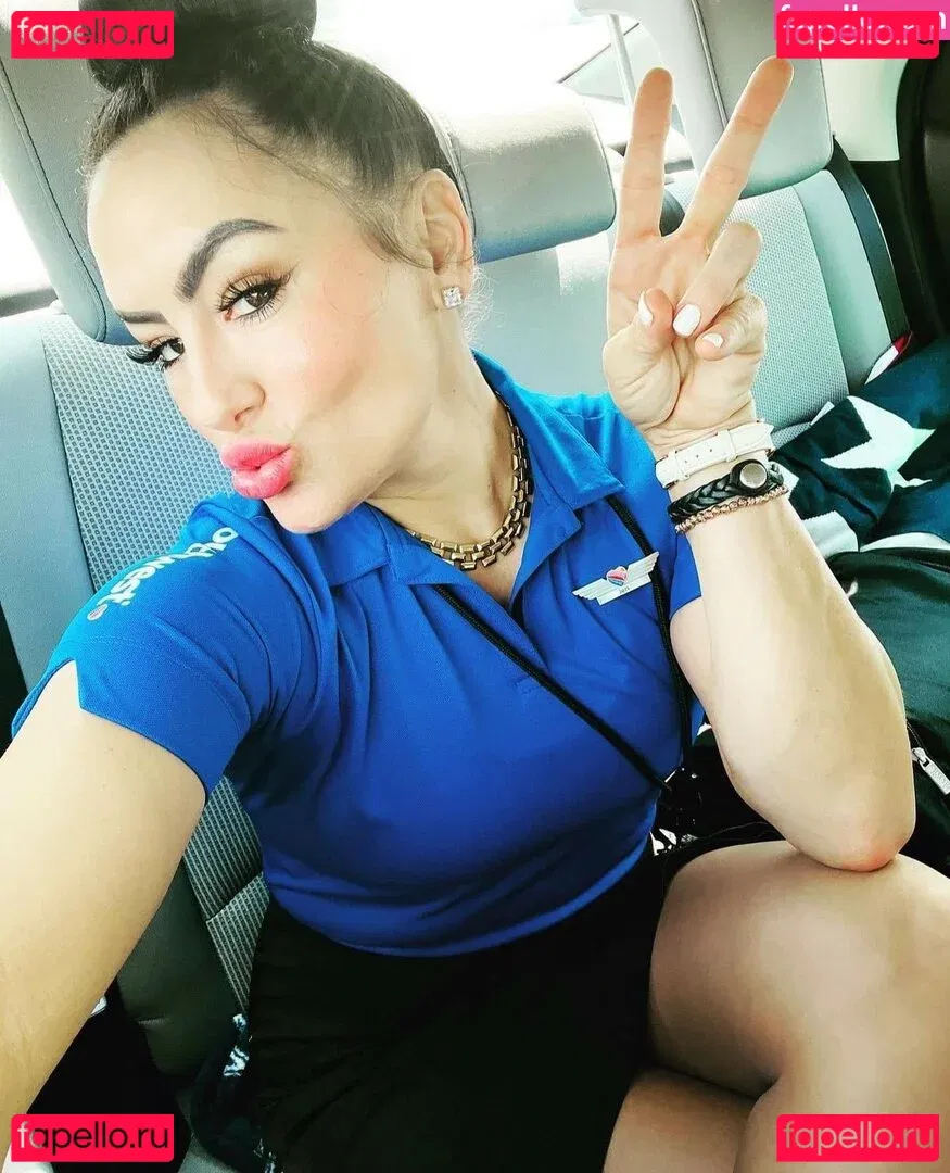 Office Sluts Onlyfans Photo Gallery 