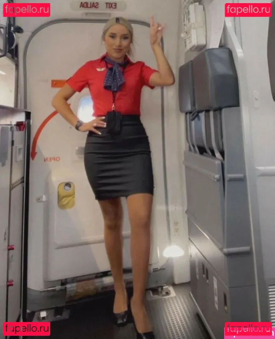 Office Sluts Onlyfans Photo Gallery 