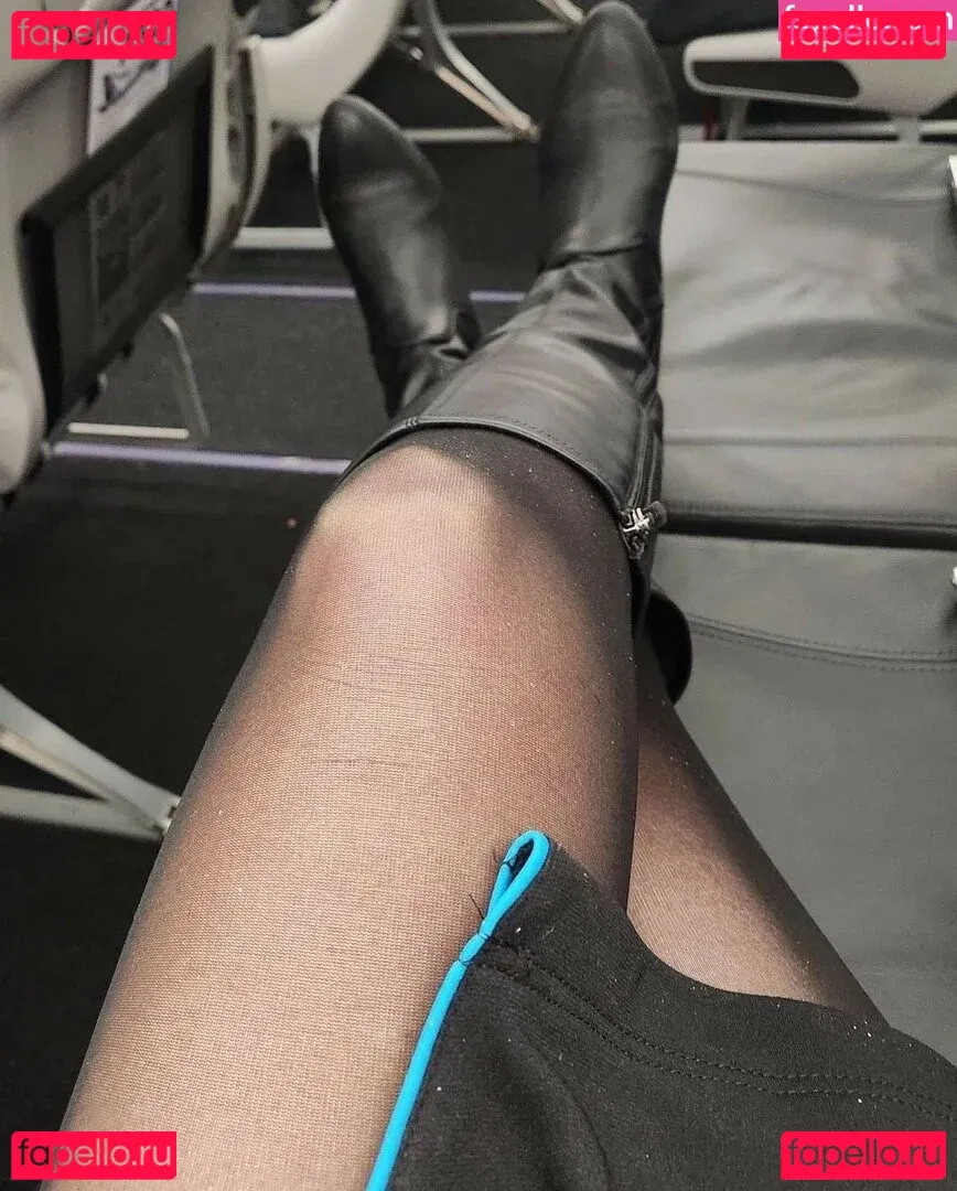 Office Sluts Onlyfans Photo Gallery 