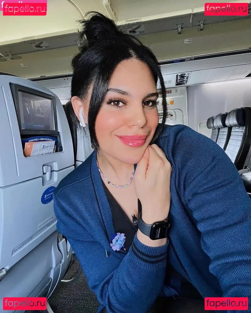 Office Sluts Onlyfans Photo Gallery 