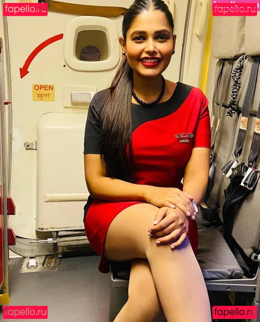 Office Sluts Onlyfans Photo Gallery 