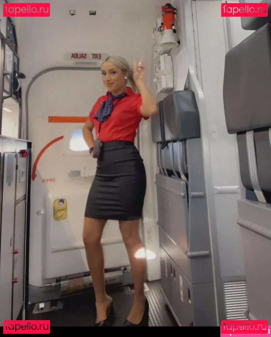 Office Sluts Onlyfans Photo Gallery 