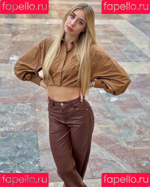 Olivia May Onlyfans Photo Gallery 