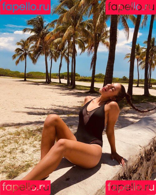 Olivia May Onlyfans Photo Gallery 