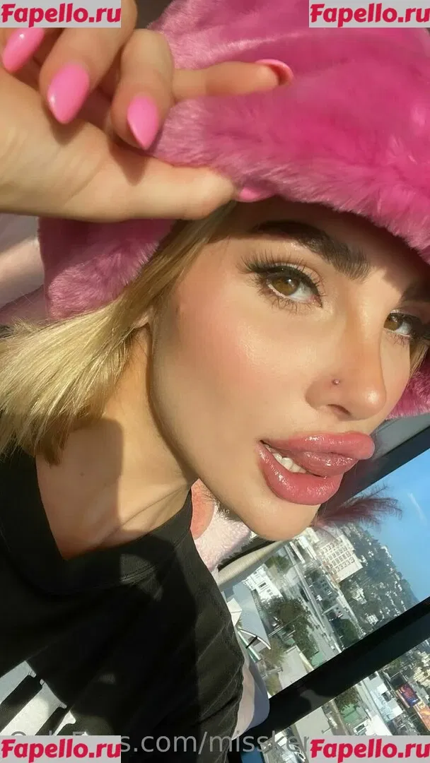 Kenzie Anne Onlyfans Photo Gallery 