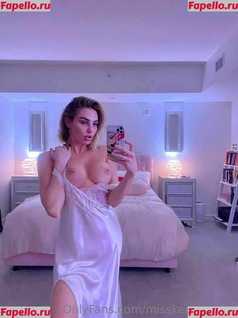 Kenzie Anne Onlyfans Photo Gallery 
