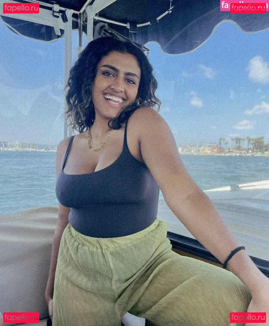 Yamini Nambimadom Onlyfans Photo Gallery 