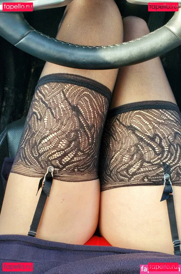 Popruzhinka Onlyfans Photo Gallery 