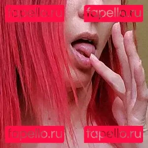 Popruzhinka Onlyfans Photo Gallery 