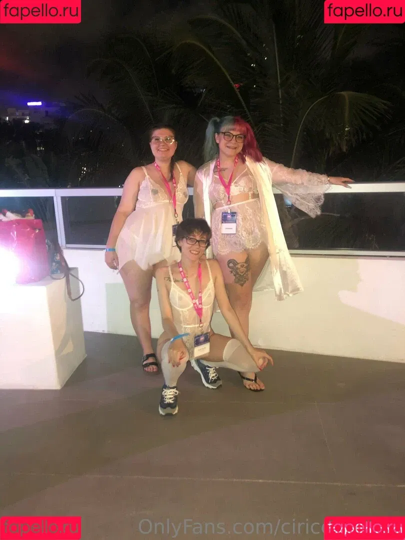 ciricesinssfw Onlyfans Photo Gallery 