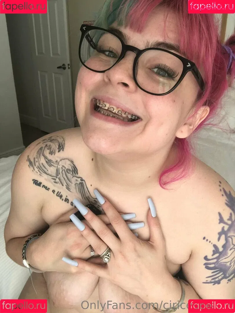 ciricesinssfw Onlyfans Photo Gallery 