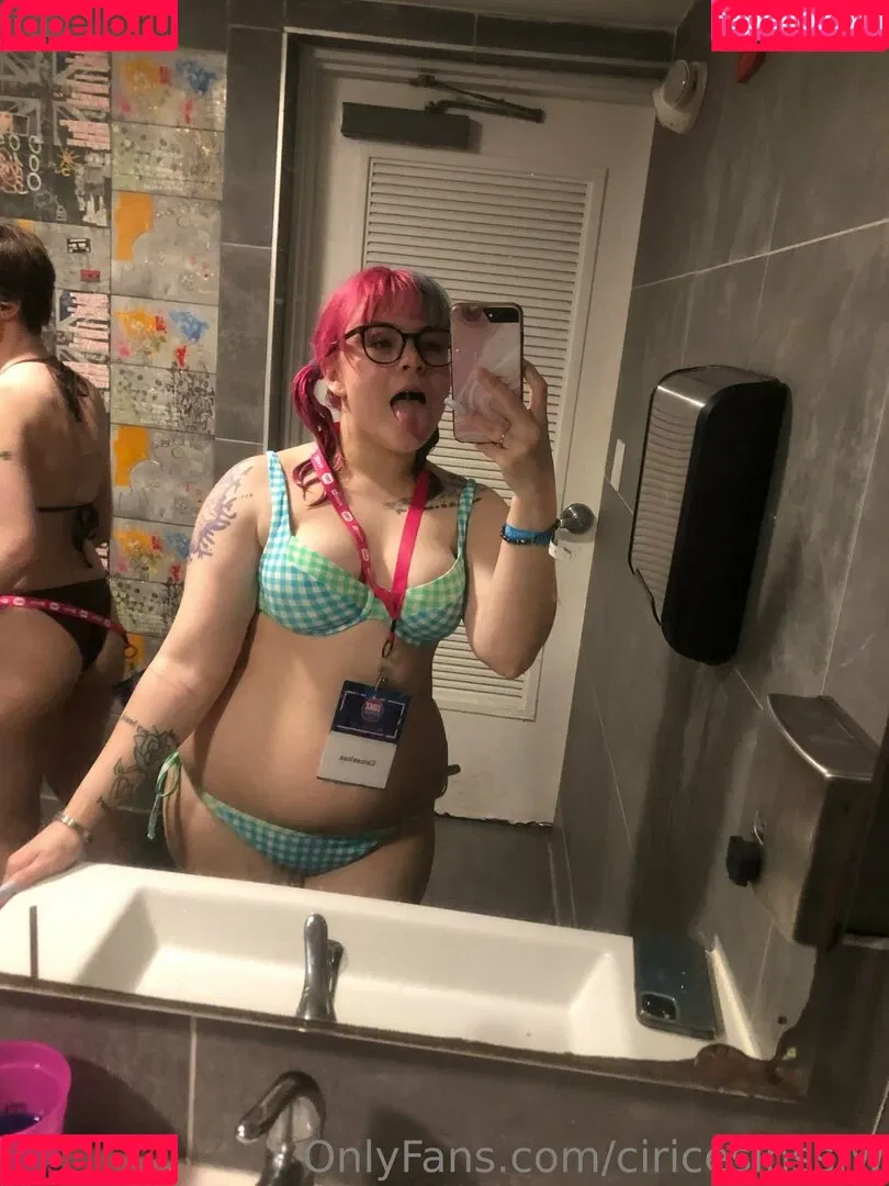 ciricesinssfw Onlyfans Photo Gallery 