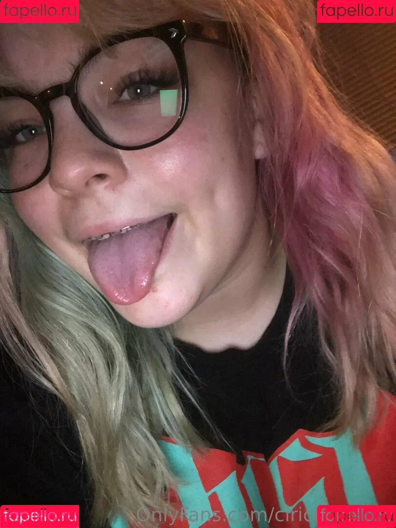 ciricesinssfw Onlyfans Photo Gallery 