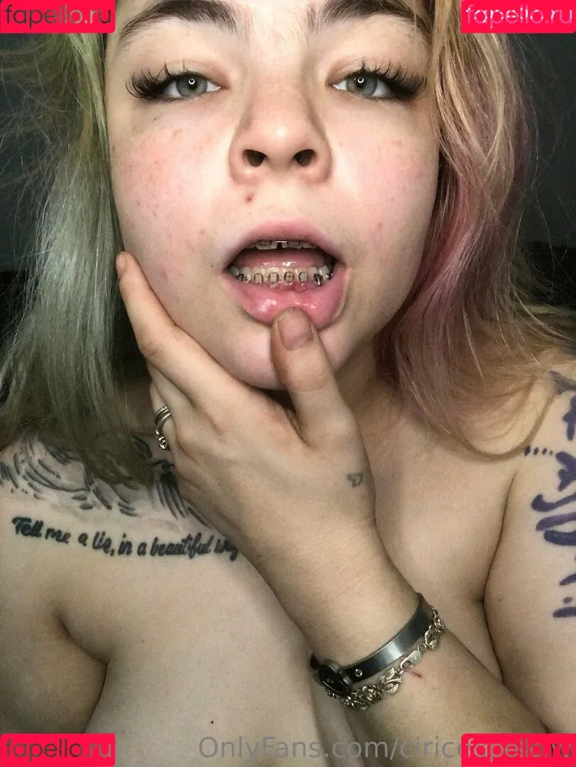 ciricesinssfw Onlyfans Photo Gallery 