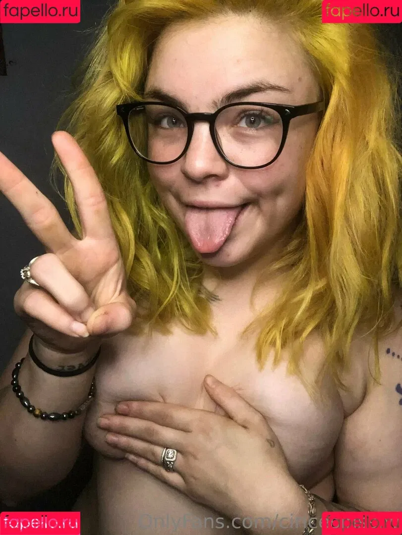 ciricesinssfw Onlyfans Photo Gallery 