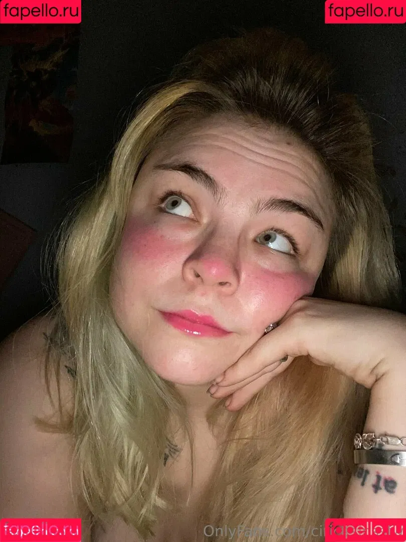 ciricesinssfw Onlyfans Photo Gallery 