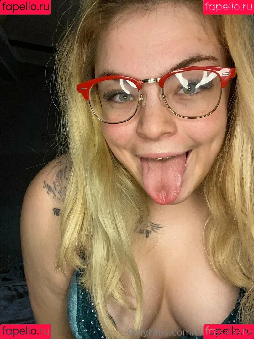 ciricesinssfw Onlyfans Photo Gallery 